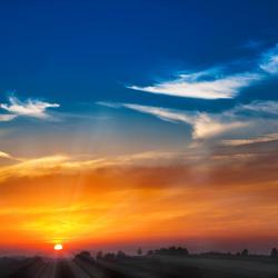 Couchers ou levers de soleil rougeâtres particules d'aérosol